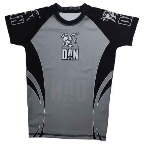 CAMISETA ELASTICA DANvaletudo TAVARES GRIS/NEGRO FS