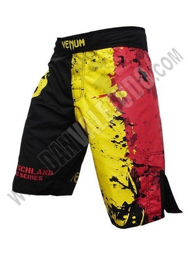 BERMUDA VENUM GERMAN FLAG NEGRO
