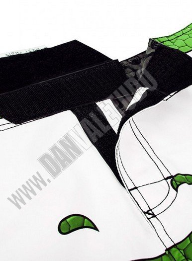 BERMUDA VENUM AMAZONIA 4.0 GREEN - Imagen 4