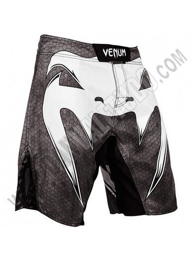 BERMUDA VENUM AMAZONIA 4.0 NEGRO - Imagen 2