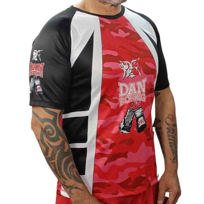 CAMISETA DANboxing MUNICH 82 DRY FIT ROJO - Imagen 3