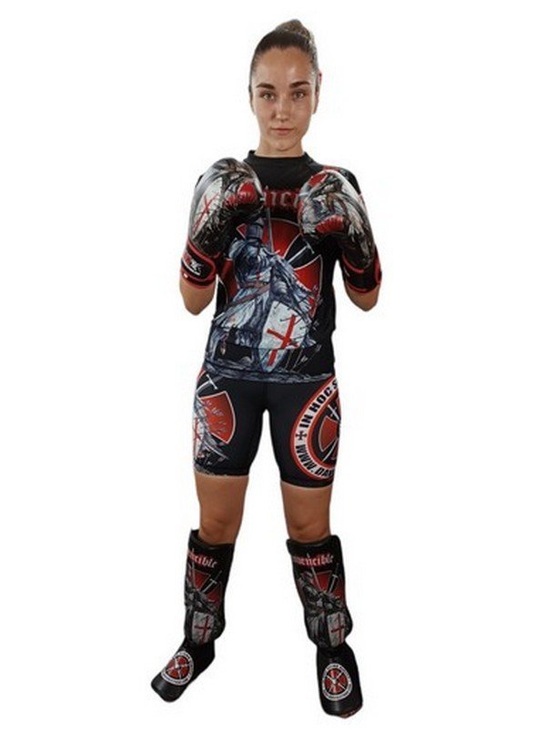 CAMISETA ELASTICA DAN TEMPLARIO INVENCIBLE - Imagen 6