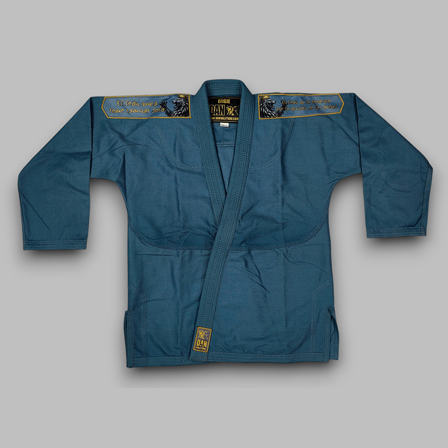 KIMONO DANvaletudo EFIGIE GRIS KIMONO DANvaletudo EFIGIE GRIS